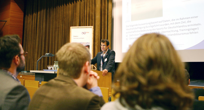 Auftaktvortrag von Univ.-Prof. Dr. Holger Preuß: Konsumverhalten aktiver Sporttouristen aus Deutschland