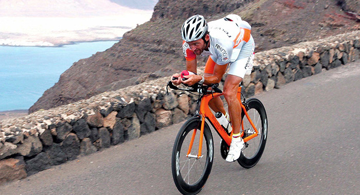 Martin Lieberz beim Training auf dem Rennrad.