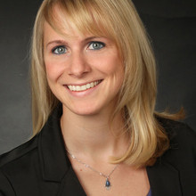 Dr. Yvonne Wahl