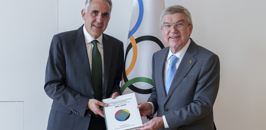 Prof. Stephan Wassong und IOC-Präsident Thomas Bach (rechts) 