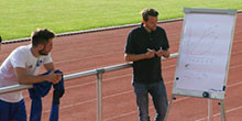 Prof. Dr. Christoph Zinner im Unterricht beim DSHS Athletiktrainer.