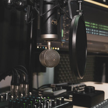 Zwei neue Podcasts warten auf euch auf allen gängigen Streamingdiensten. Zwei neue Podcasts warten auf euch auf allen gängigen Streamingdiensten