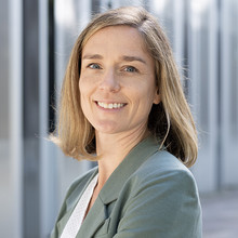Dr. Nina Ferrari
