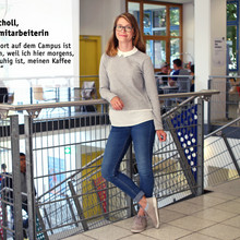 Der Liebslingsort von Bibliotheksmitarbeiterin Katharina Scholl ist der Vorraum der Bib
