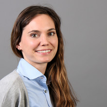 Dr. Nana Ueffing