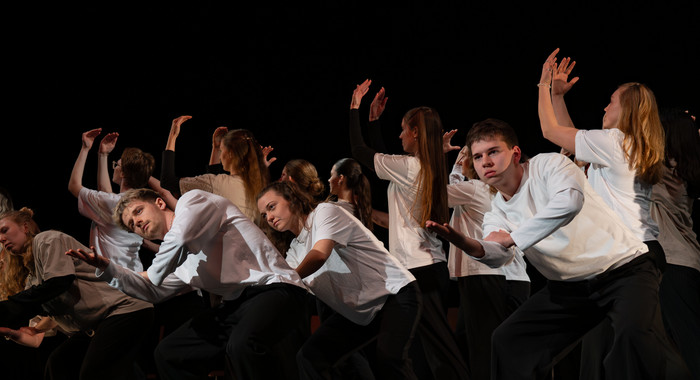 Tanzauftritt der Studierenden