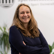 Dr. Babett Lobinger