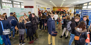 Rahmenprogramm im Foyer & Bewerbungsfotos