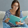 Abbildung zum Online Infotag Master (Quelle:freepik) Abbildung zur Onlinelehre und Online-Informationsveranstaltung