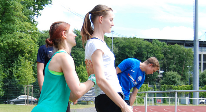 Vertrauensübungen im Sport. 