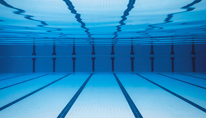 Unterwasseraufnahme eines Schwimmbads. Unterwasseraufnahme eines Schwimmbads.