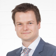 Dr. Stefan Walzel
