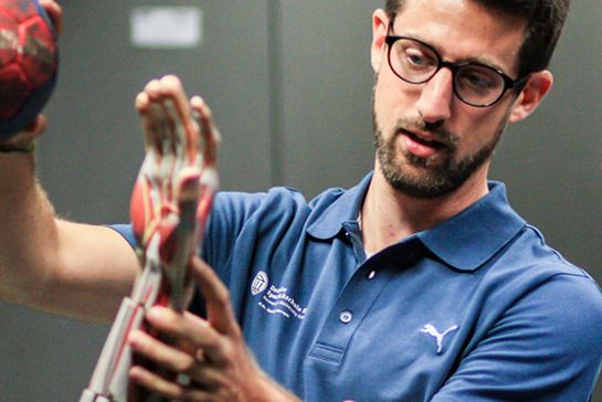 Praktische Lehrveranstaltung des M.Sc. Sportphysiotherapie mit Darstellung der Physiotherapeutischen Behandlung des Handgelenks