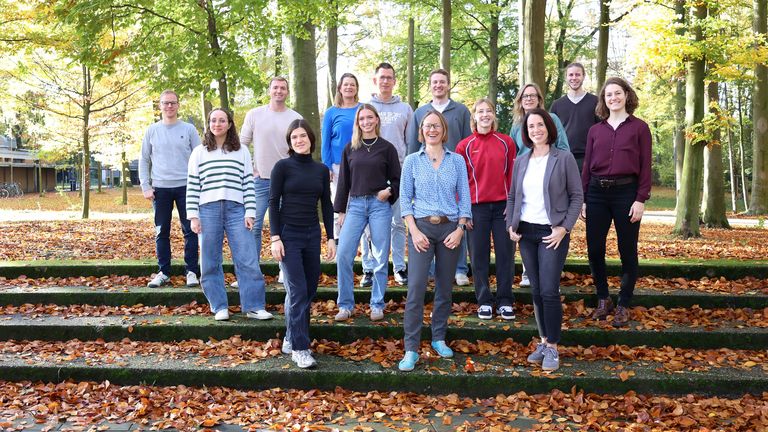 Gruppenbild der Mitarbeiter*innen des Instituts für Sportdidaktik und Schulsport
