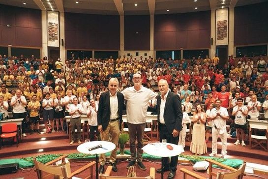 Stephan und Kollegen des IPCC (Nelson Todt und Kostas Georgiadis) bei der Eröffnung der International Volunteer Games of New Acropolis 2026 in Olympia, Griechenland
