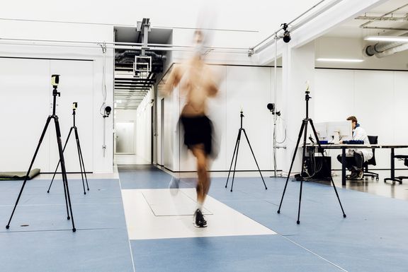 Bewegungsmessungen im Biomechanik-Labor
