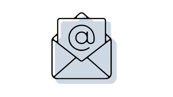 Email-Icon mit offenem Briefumschlag, aus dem ein Blatt mit einem @-Zeichen herauskommt; in schwarzer Outline mit hellblau/grau hinterlegter Schattenfläche
