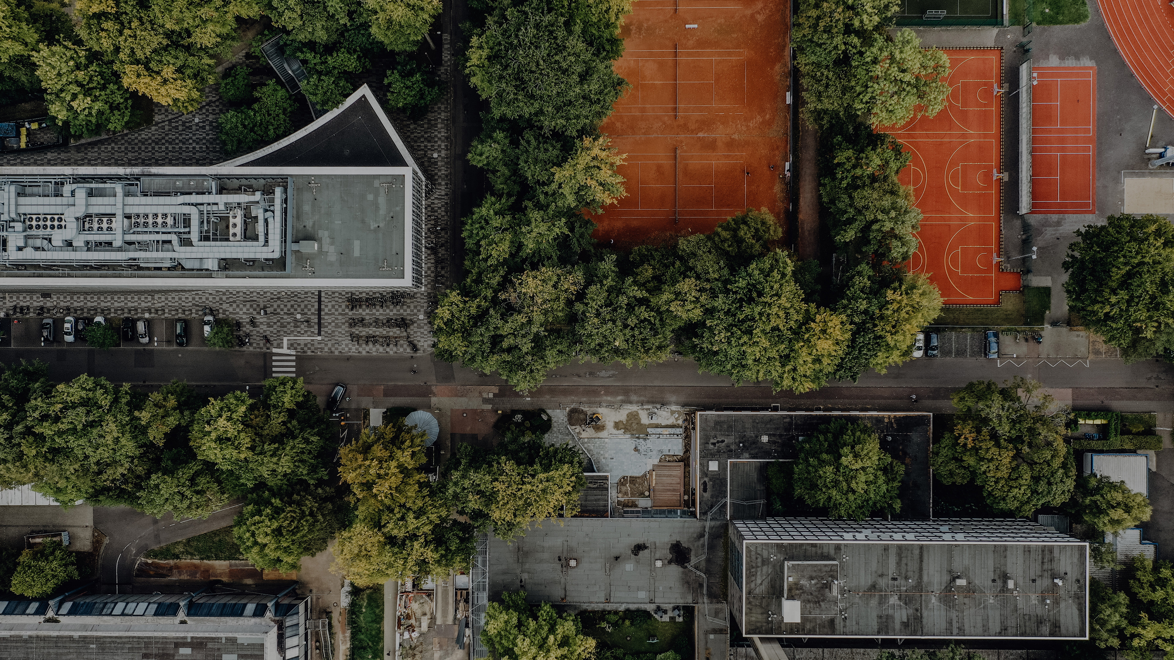Drohnenansicht auf Campus der Sporthochschule
